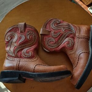 Ariat Gembaby Fatbaby Roper Western Boots in EUC. Size 8